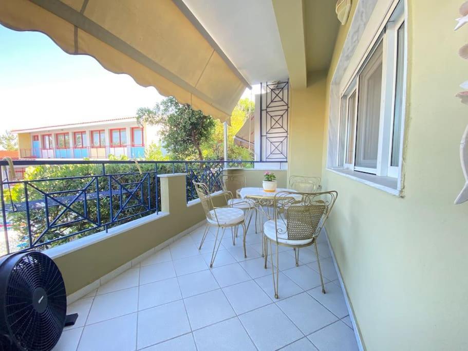 Strati'S Place Palaiontsiflikion Exterior photo